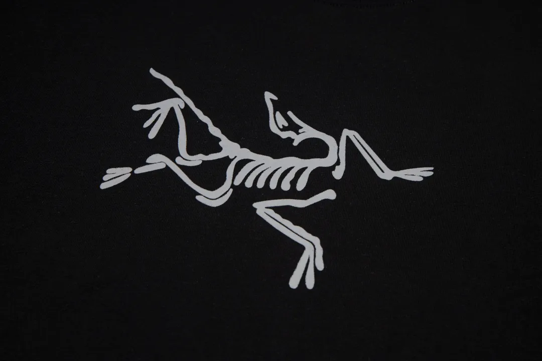 【 Quality】 Arc’teryx 𝟮𝟰𝘀𝘀 T ， ， ， OS g 100% Quality ： ：White Black Size：XS S M L